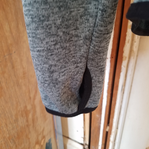 Nike Dri-fit Fleece Lined Gray Pullover Hoodie - Picture 10 of 11